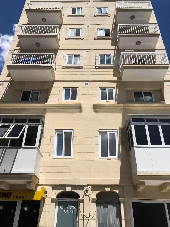 F11 Room 1, Private Double Room With Private Bathroom In Shared Flat Msida Eksteriør bilde