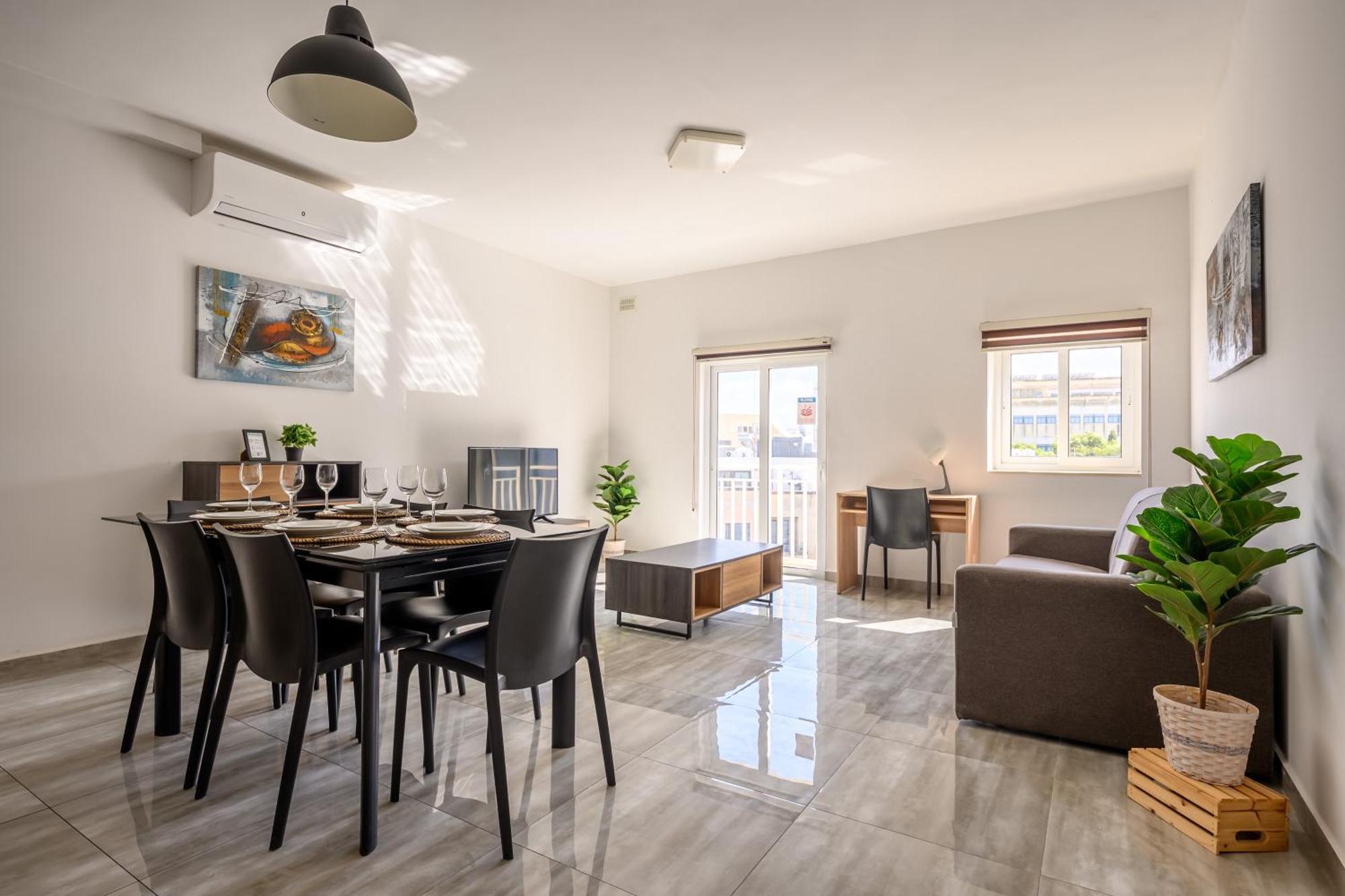 F11 Room 1, Private Double Room With Private Bathroom In Shared Flat Msida Eksteriør bilde